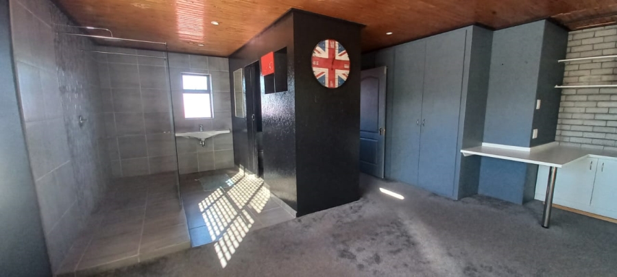 4 Bedroom Property for Sale in Retreat Western Cape